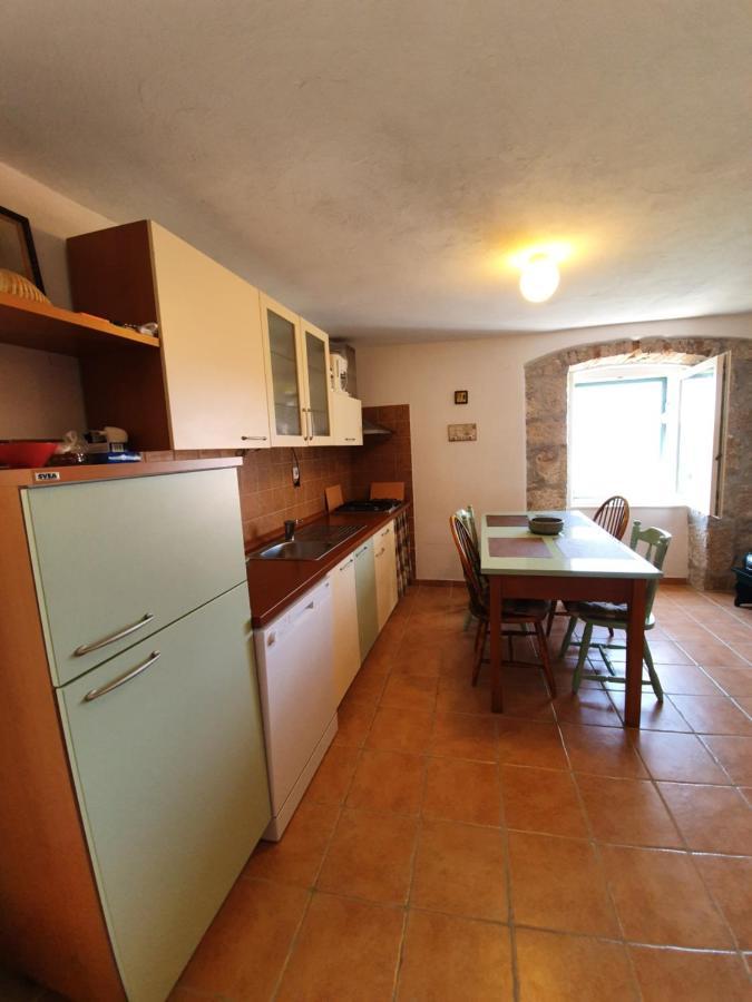 Kaprije Mistral Apartment Eksteriør billede